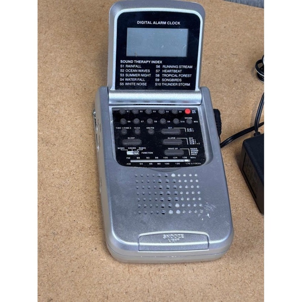 Conair SU5T‎ Sound Therapy Travel System Digital Alarm Clock AM FM Radio Silver